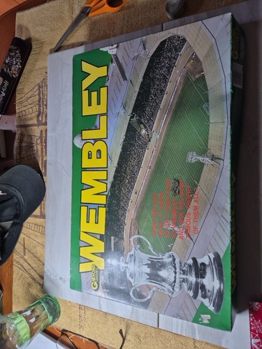 Wembley board game gibsons - board,